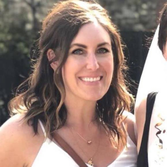 Meet your Posher, Nichole - Picture 1 of 1